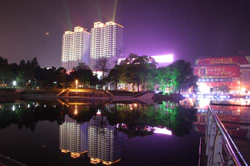 六安夜色